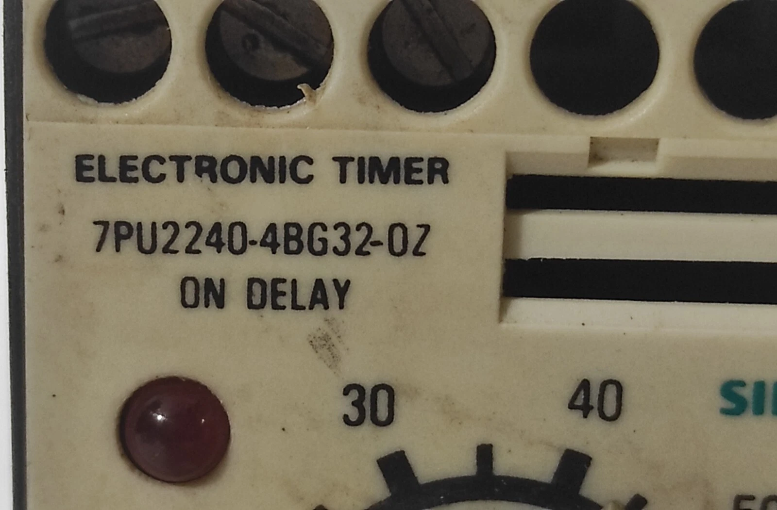 admin/uploads/uploads/Siemens 7PU2240-4BG32-OZ Electric Timer_1.webp